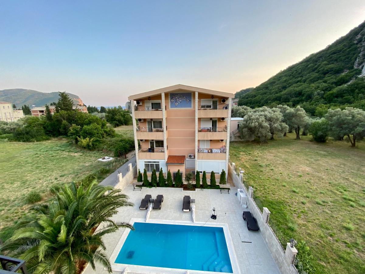 Villa Dolphin Apartments Petrovac Luaran gambar