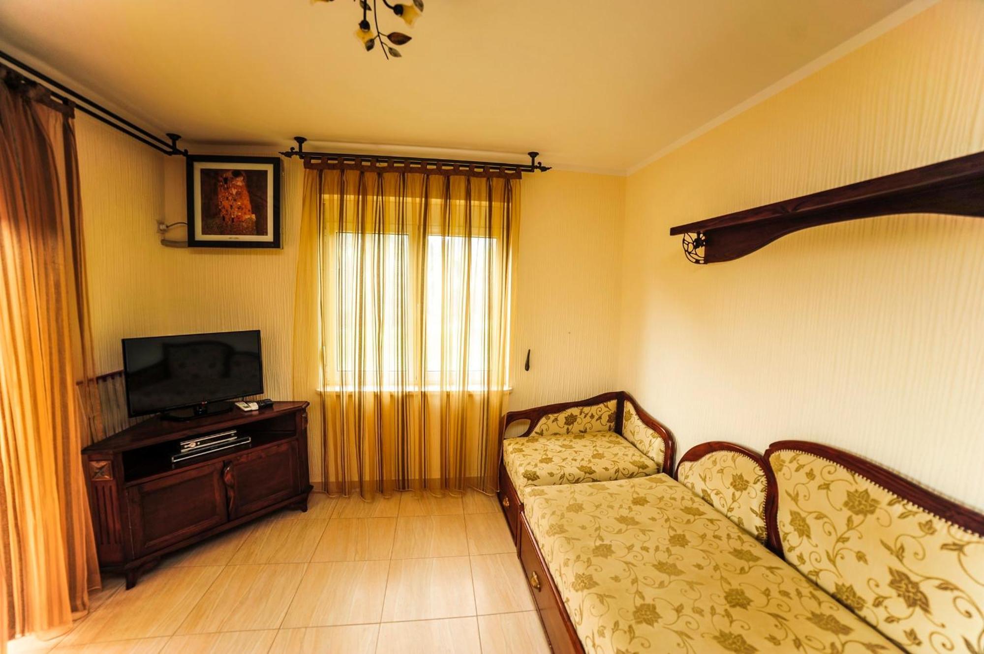 Villa Dolphin Apartments Petrovac Bilik gambar