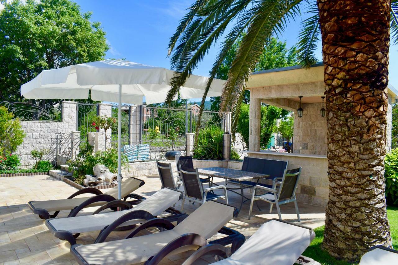 Villa Dolphin Apartments Petrovac Luaran gambar