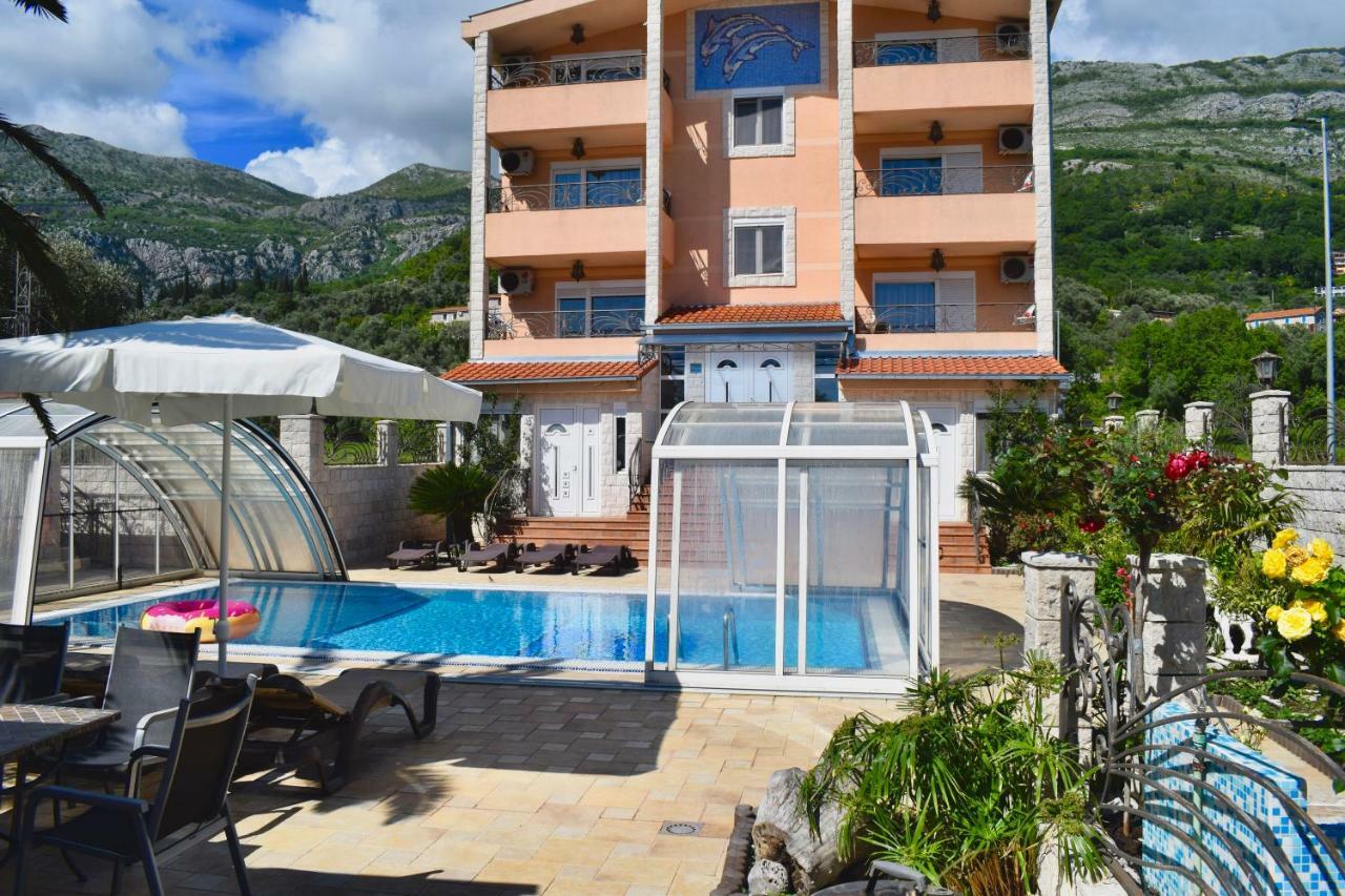 Villa Dolphin Apartments Petrovac Luaran gambar