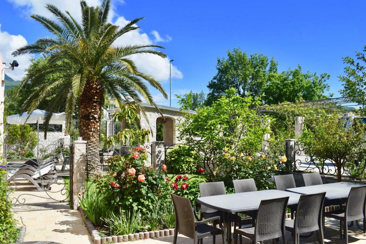 Villa Dolphin Apartments Petrovac Luaran gambar